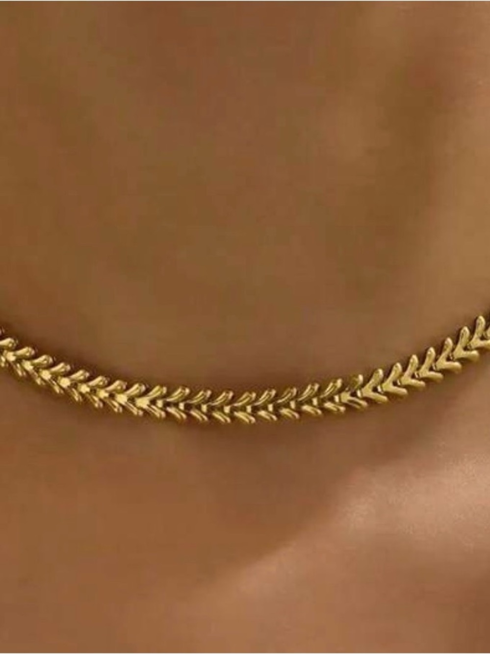 Gold Leaf-Style Chain Necklace - Elegant Women's Jewelry